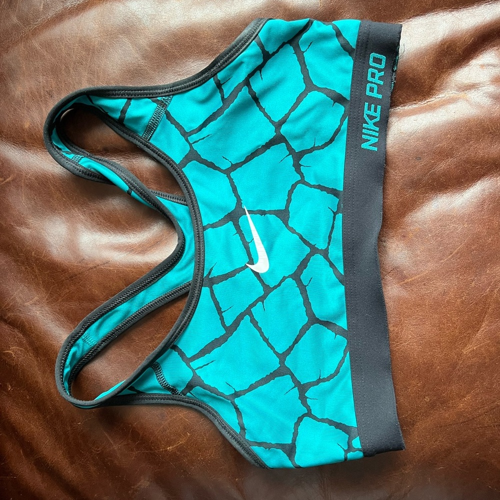 Nike sports bra Size SM